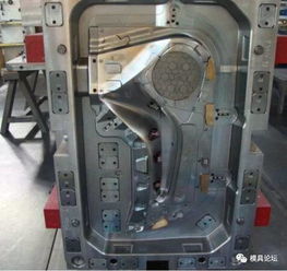 汽車注塑模具結構特點及其先進技術 多圖