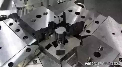 你做過的最大模具有多大 看看世界上最大的注塑模具能有多大